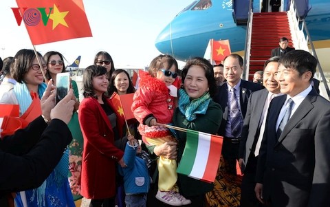 Nguyen Thi Kim Ngan entame sa visite en Hongrie - ảnh 1